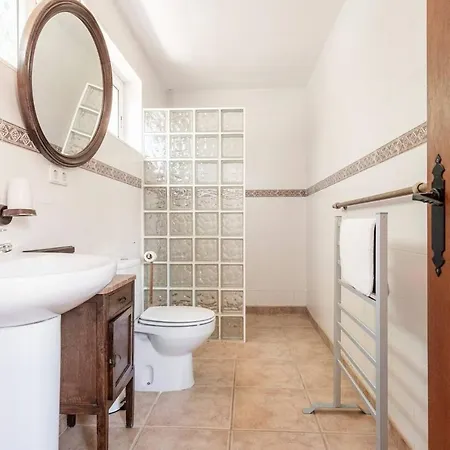 Bed & Breakfast Aldeamia, Forest, Mountain View, At 8 Min Vilanova de Escornalbou