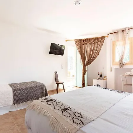 Bed & Breakfast Aldeamia, Forest, Mountain View, At 8 Min *