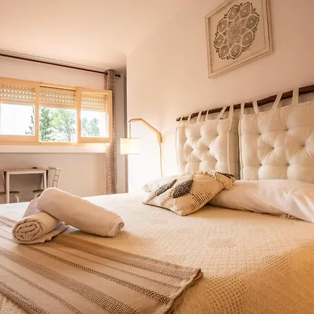 Aldeamia, Forest, Mountain View, At 8 Min Bed & Breakfast